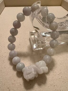 White Moonlight Burmese Jade Bead Bracelet with Pixiu Charm - Women Jewelry